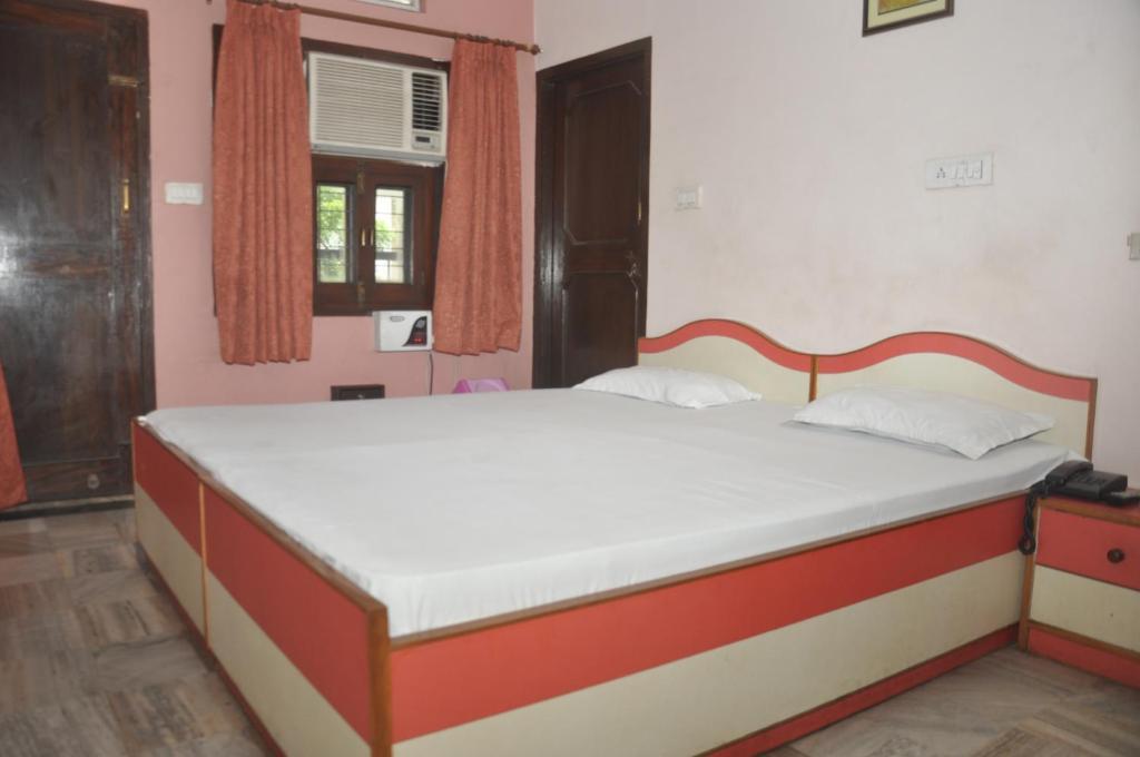 Aapnni Hotel Divisione di Jaipur Camera foto